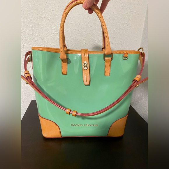 Large Dooney & Bourke Patent Leather Handbag - Picture 1 of 8